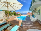 Blick aus der Grillecke zum Poolbereich - Apartments  Sonnenschein, Insel Korcula 
